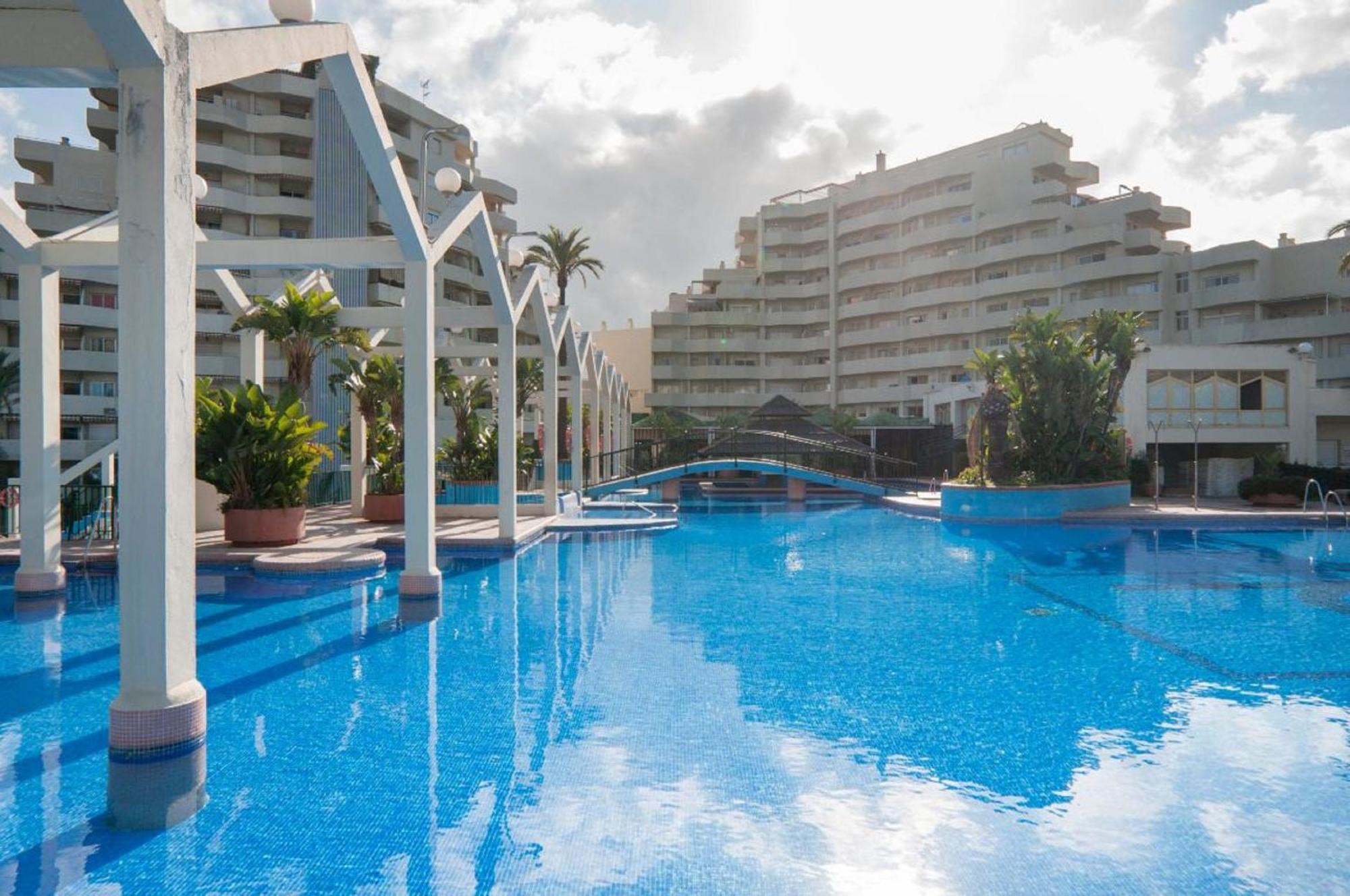 Vive Benal Estudio 2218 Vistas Al Parque Acuatico